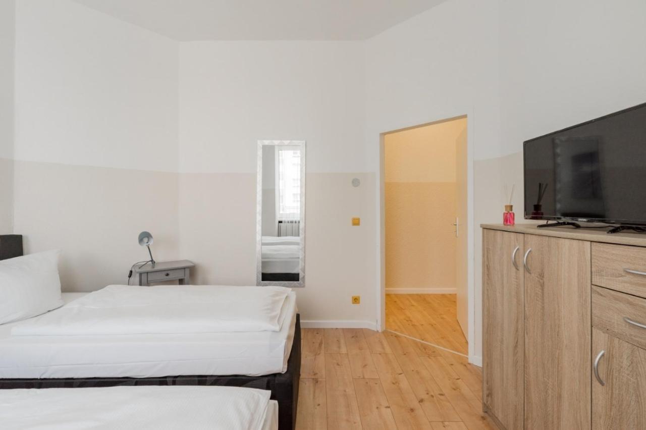 Big Fancy Center Appartement Berlijn
