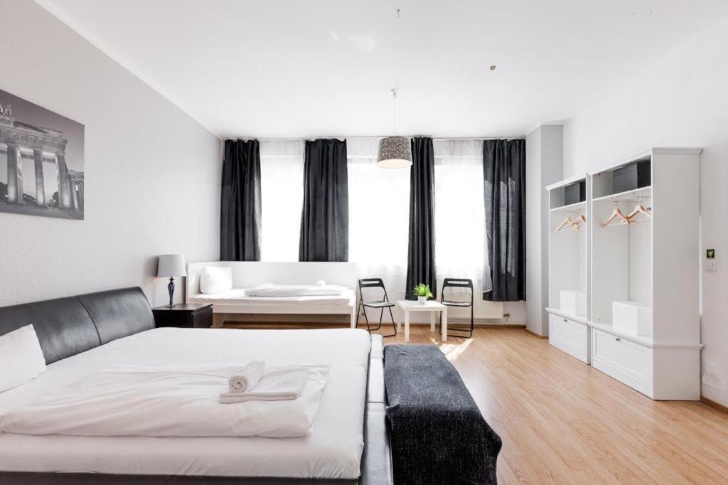 Big Fancy Center Appartement Berlijn